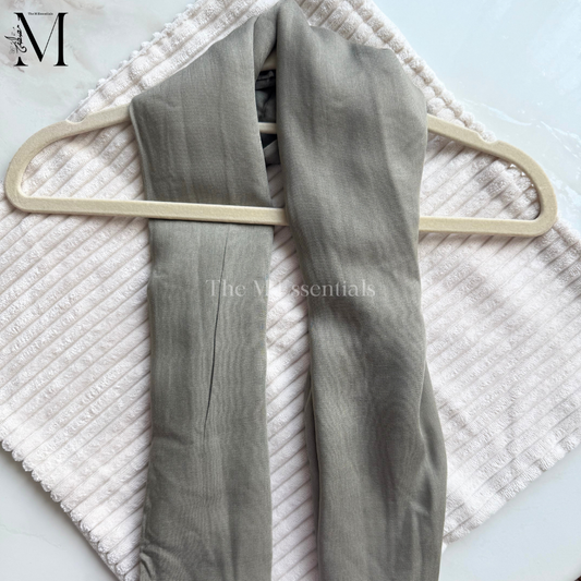 Modal hijab - light green - 41x79 cm - folded texture closeup - The M Essentials